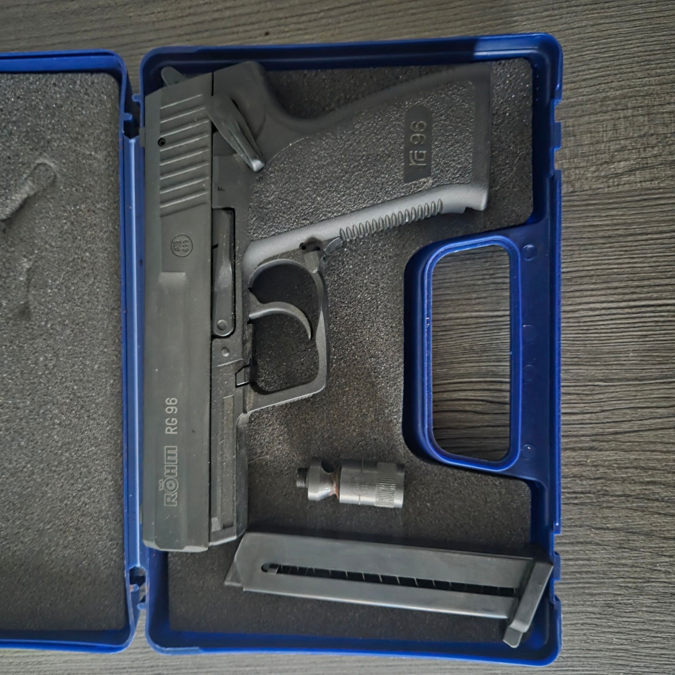 Röhm RG 96 9 mm P.A.K. incl. valigetta originale & coppa di lancio