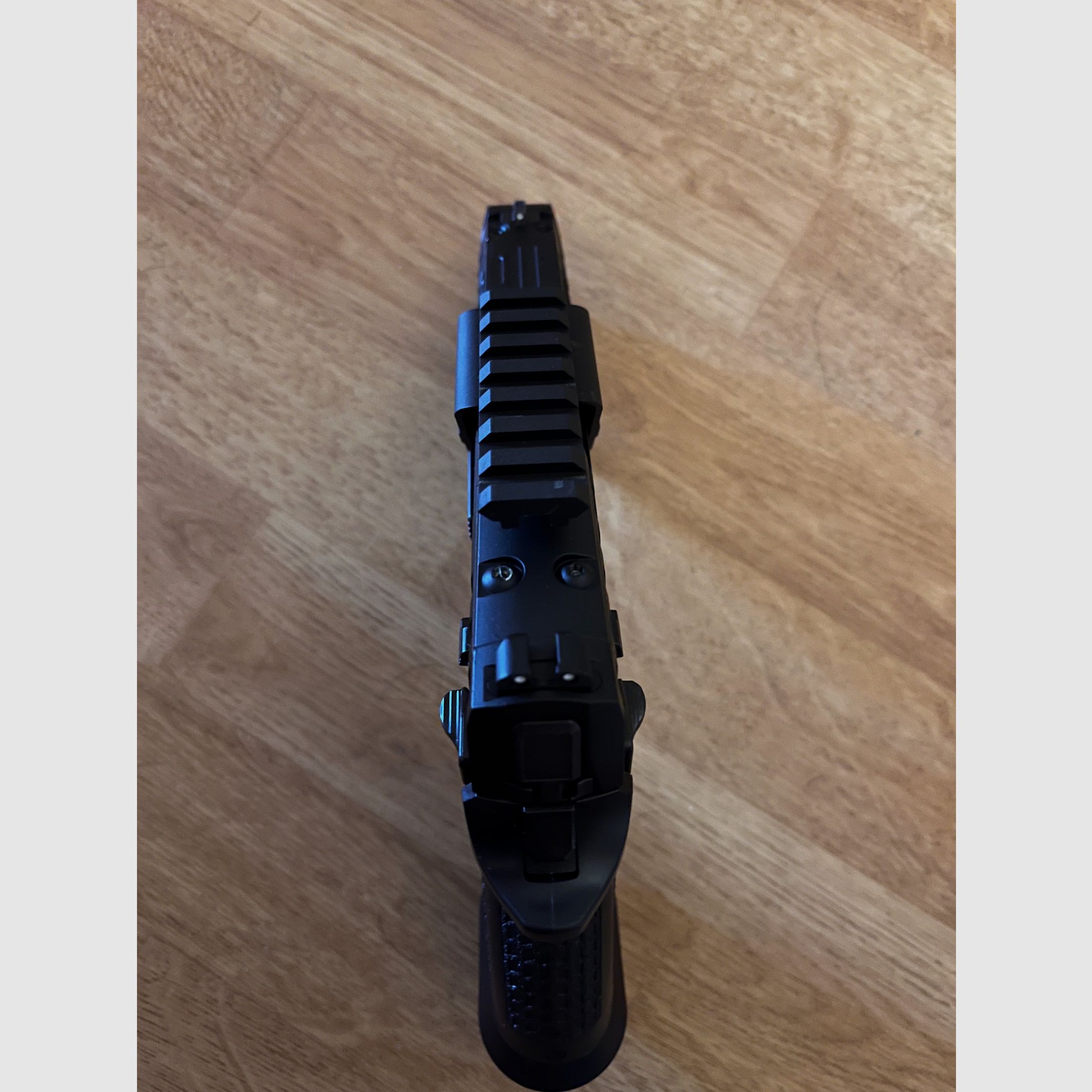 SIG Sauer P320 SPECTRE Comp Blackout CO₂ Blowback pistola de aire – 4,5 mm Diabolo, imagen 2 de 4