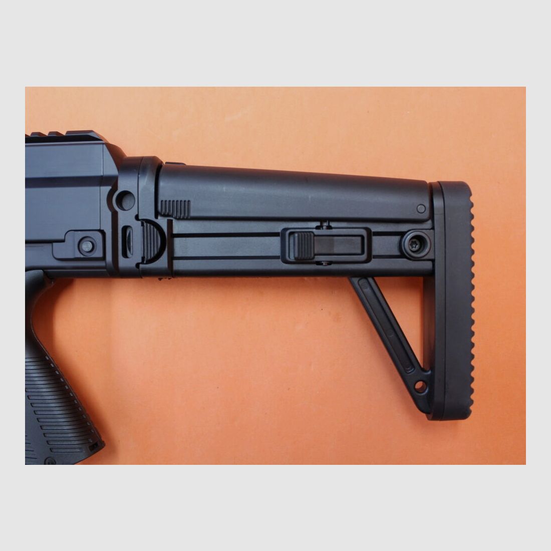 B&T AG Ha.Büchse .308Win B&T AG APC308 PRO DMR 480mm Lauf mit MFD 5/8-24/ Seitenklappschaft/ Reservemagazin