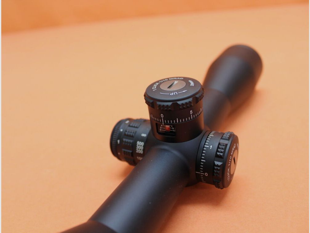 HAWKE HAWKE Sidewinder 30 SF Zielfernrohr 4,5-14x44 (17140) 10× Half Mil Leuchtabsehen (2.BE)