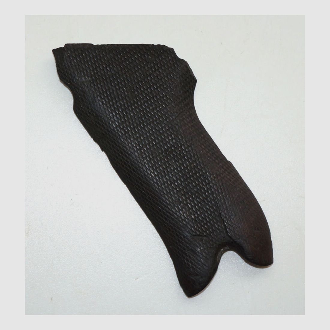 Waffenfabrik Bern Gebraucht Konvolut Griffschalen f.Schweizer Ordonnanzpistole Parabellum 1900,1906 Kal.7,65mmPara P08