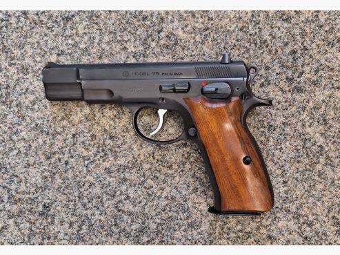 Pistole CZ 75 Kal. 9 Luger