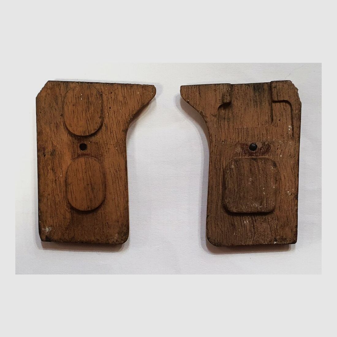 Reck Griffschalen Paar, Rechts und Links, Reck P8, Holzgriffschalen gebraucht