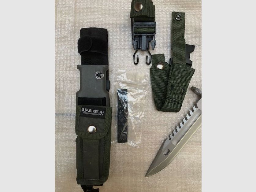 Couteau de survie/bayonnet avec gaine en nylon, ABS, poche et fixation de ceinture