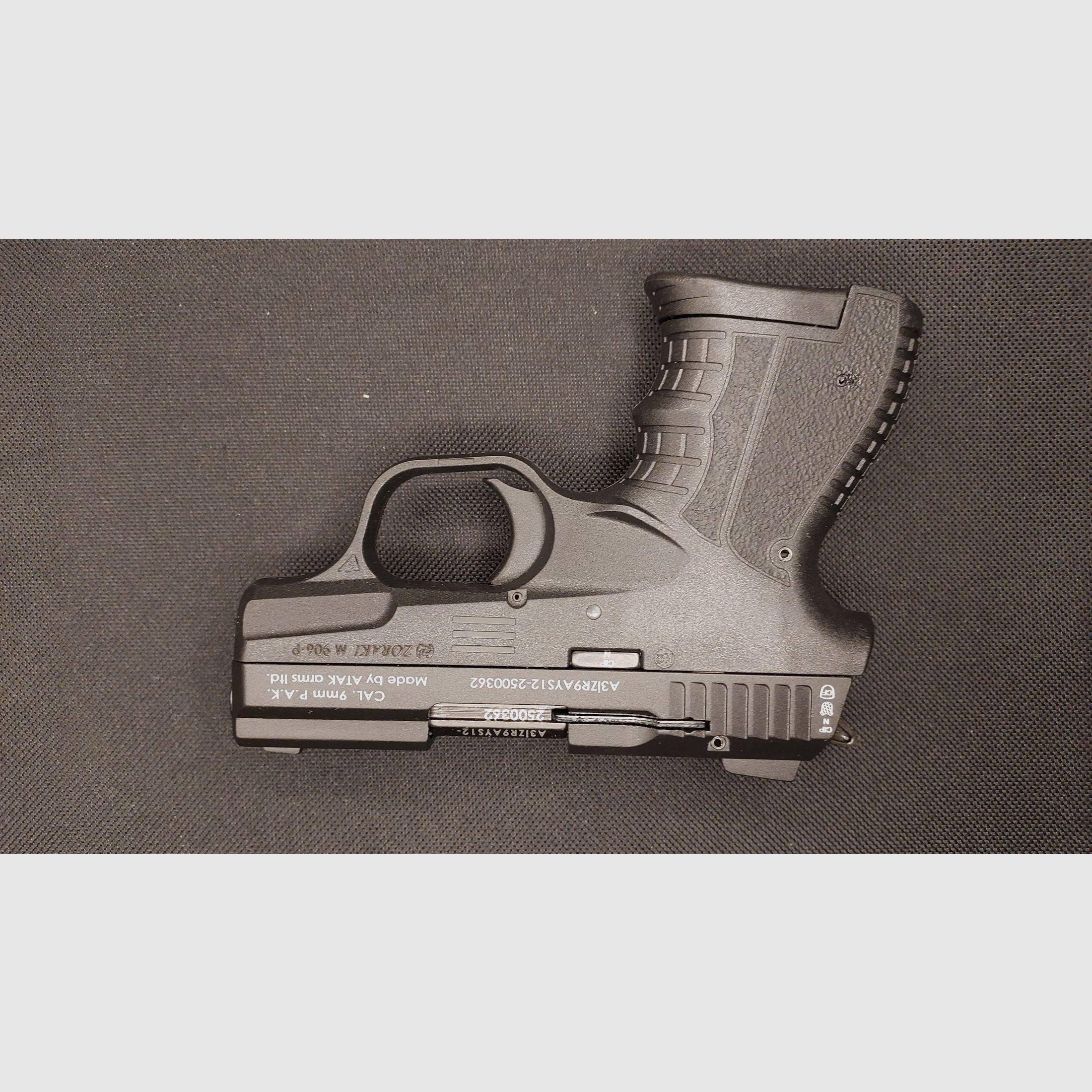 Zoraki 906-P blank firing pistol blued black 9mm P.A.K. (PTB 1099) - 906 like new!