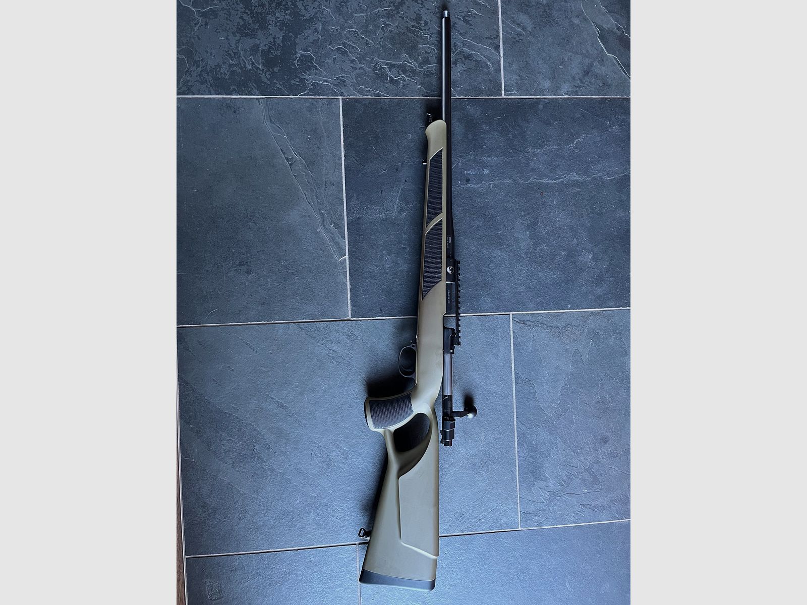 Riperbocca 9,3x62 come nuova, filettatura, calcio forato, sistema 98