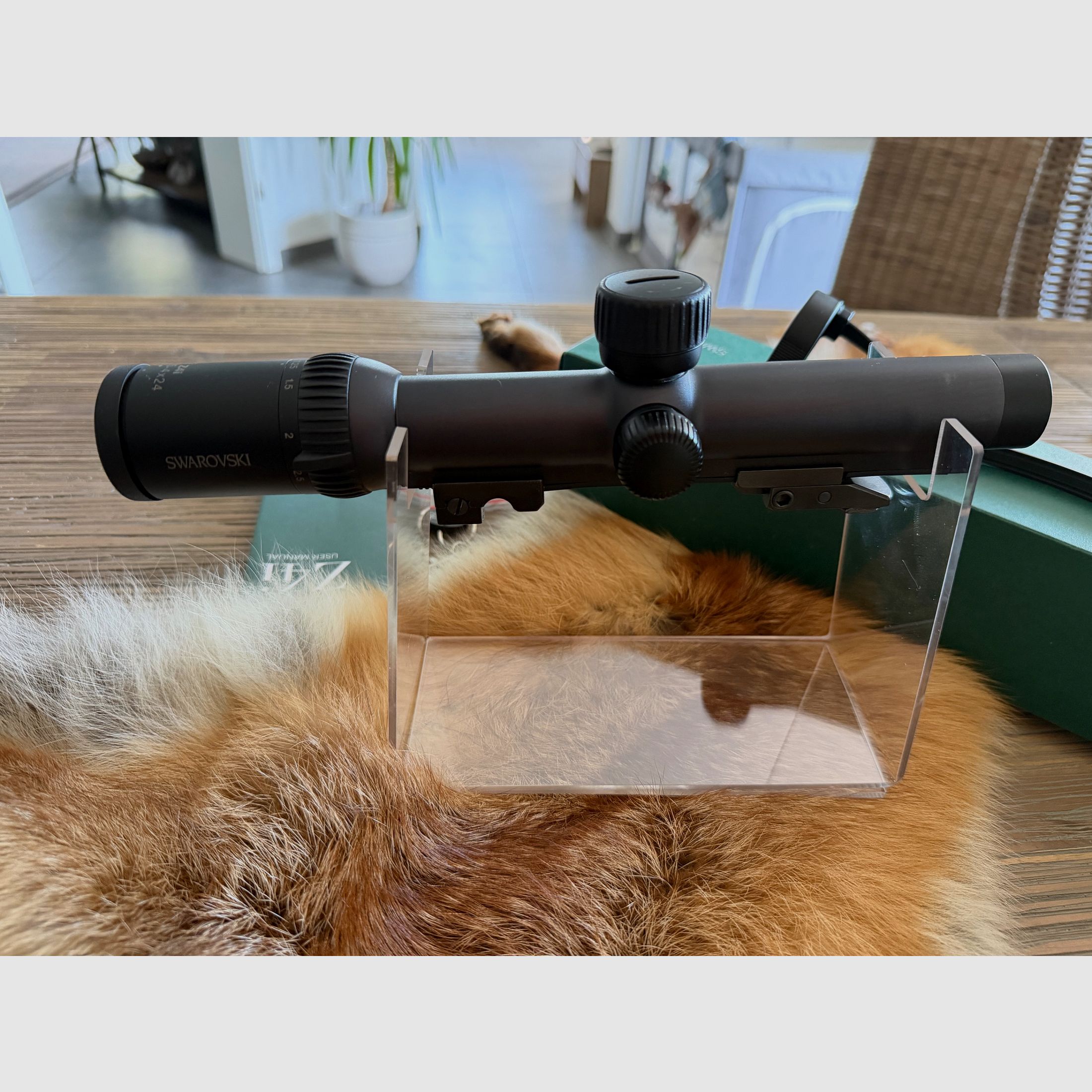 Swarovski Z4i 1.25-4x24 z szyną i montażem obrotowym EAW, zdjęcie 4 z 9