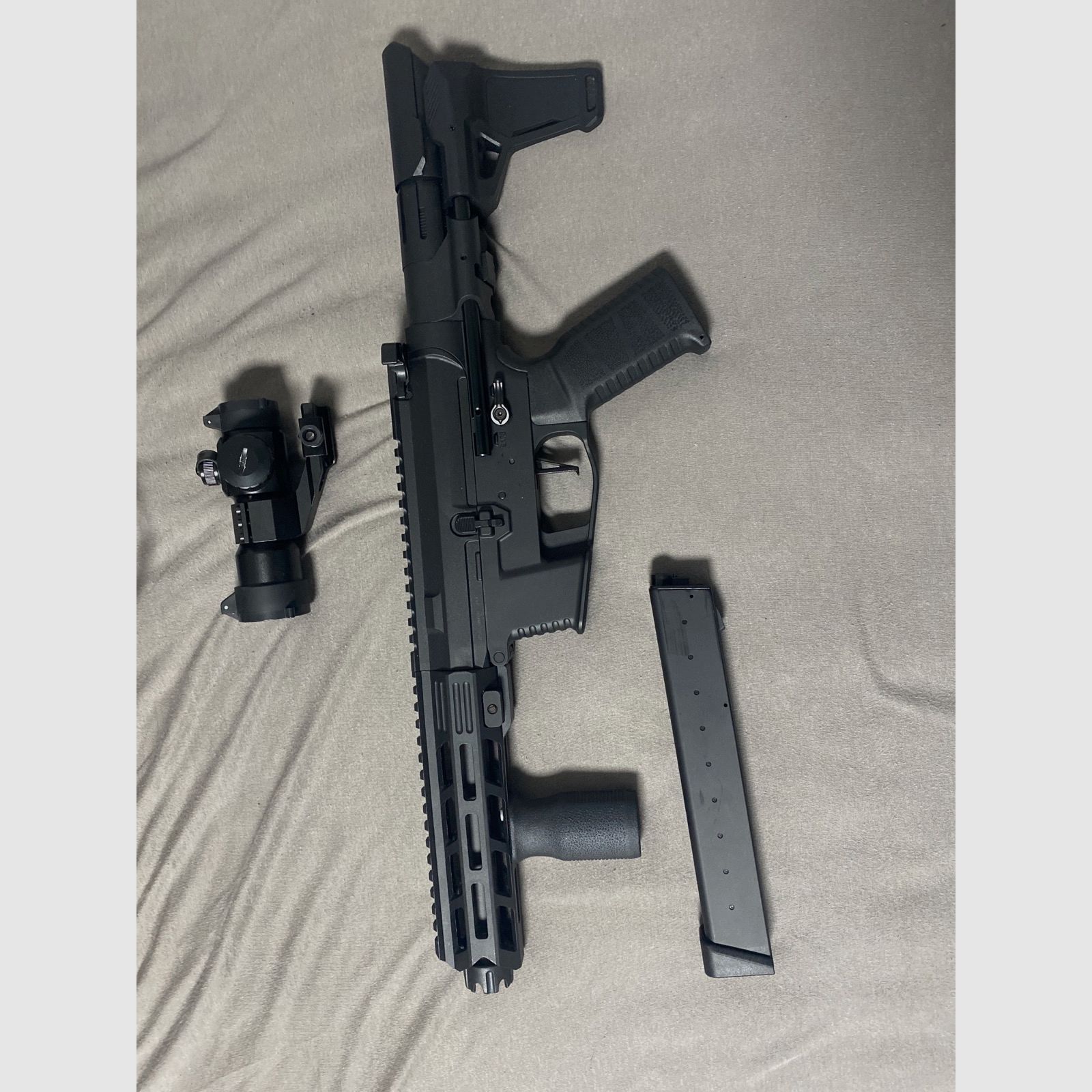 Well SMG 0.5J ab 14 Jahre komplett neu 