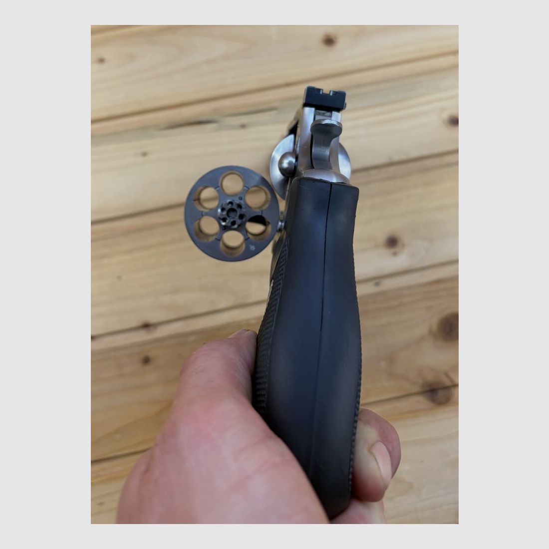 Colt Anaconda .44 Magnum Revolver, Barrel Length: 6" .44RemMag
