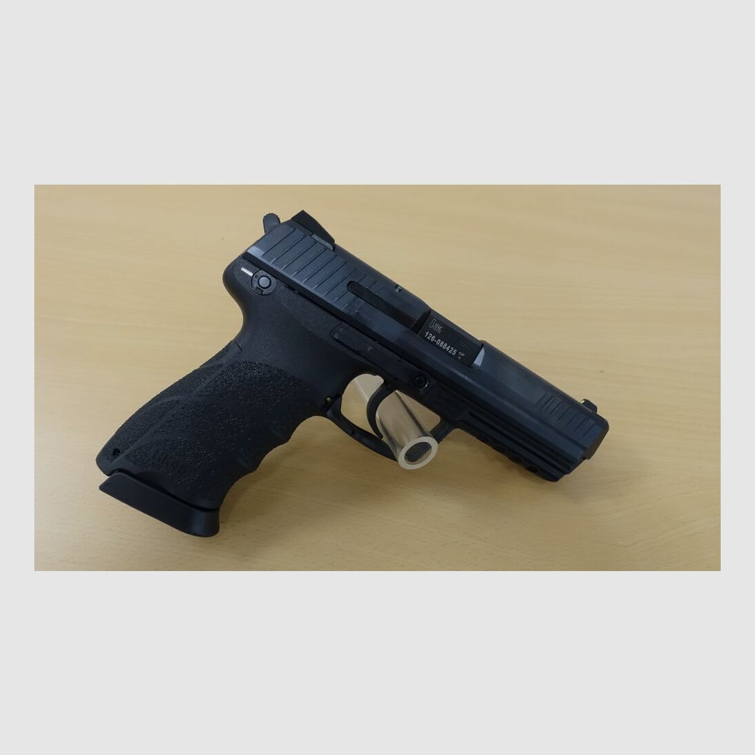Heckler & Koch	 HK 45