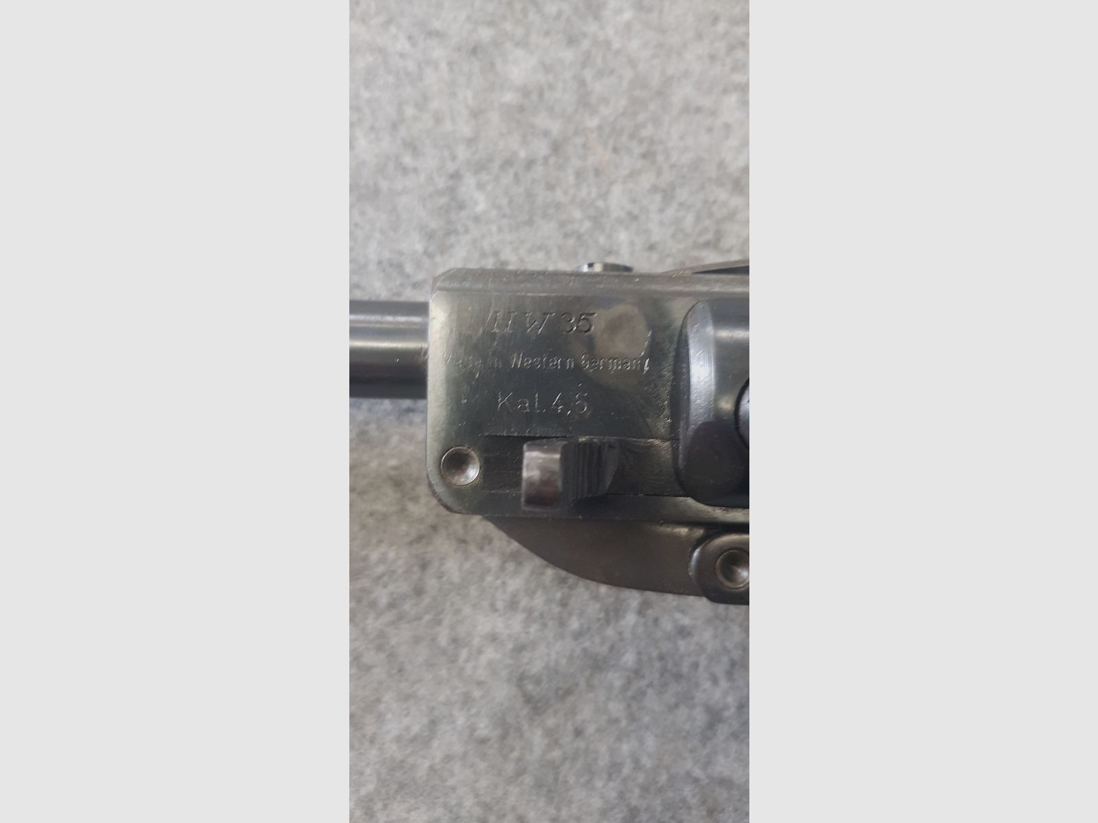 Weihrauch HW 35 von Bj. 1966  ohne F-Zeichen  Knicklauf  Luftgewehr Kaliber 4,5 mm HW35