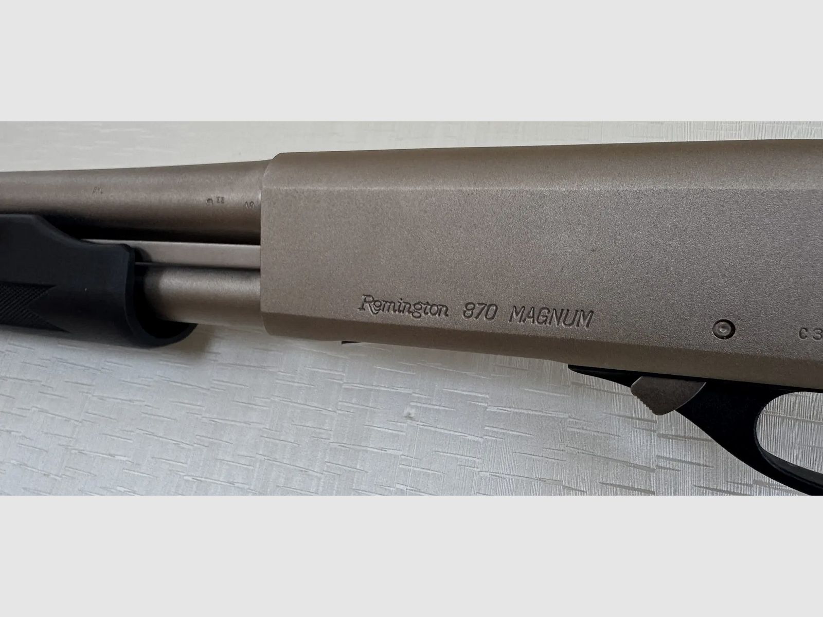 Remington 870 SP Marine Magnum - bijna nieuwe, licht gebruikte pompgeweer met voorhand in kaliber 12/76