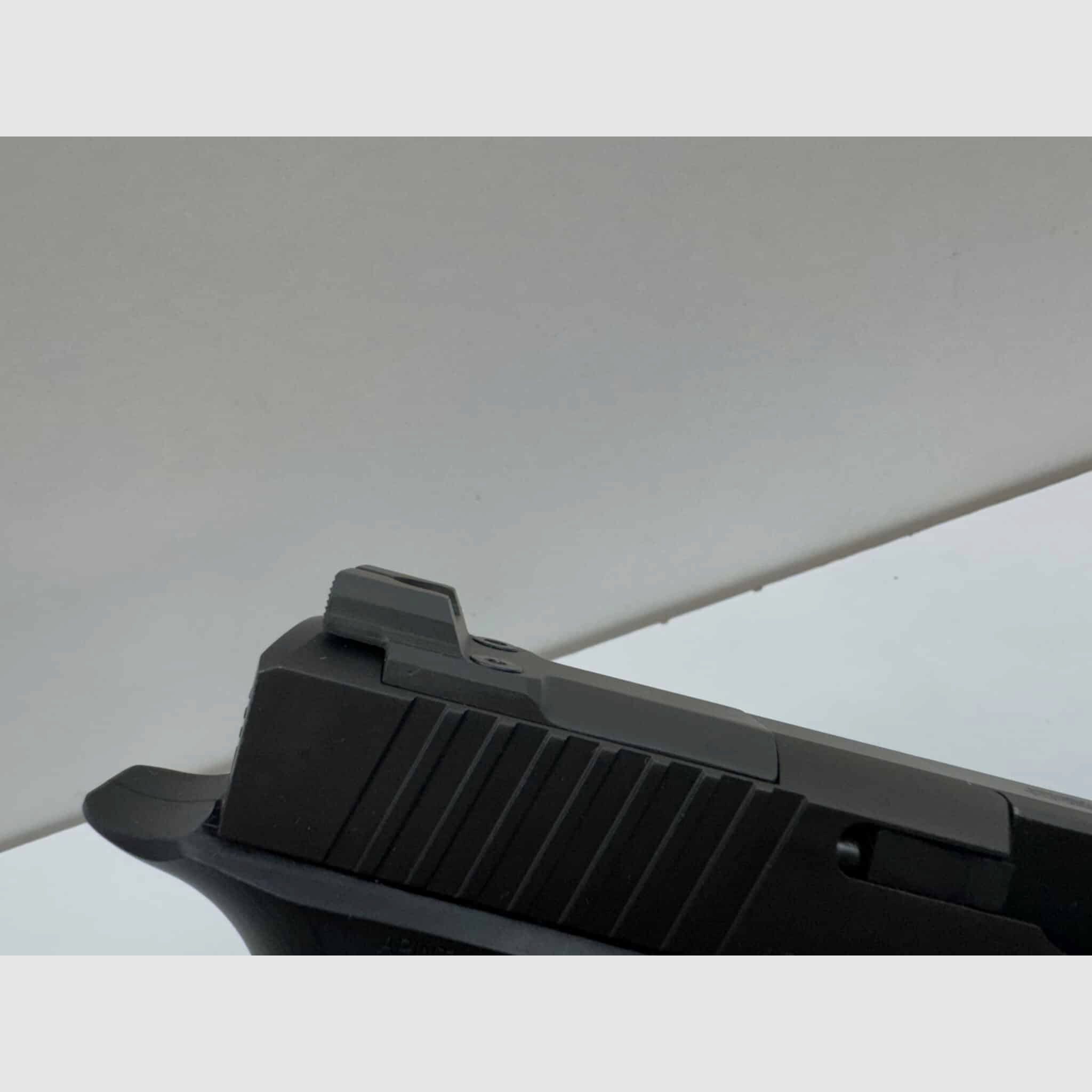 ARMSCOR STK100 – LUB – 9mm Luger