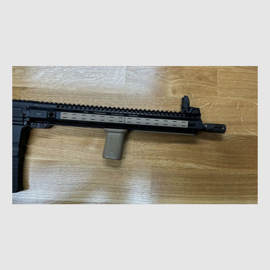 sportlich nutzbar! Windham Weaponry WW-15 halbautom. Büchse .223Rem 16" Lauf mit Mid-Length Gas System - super Basis für Tuning Projekt - System AR15 Typ AR-15 mit Midwest Combat Handschutz + BCMGUNFIGHTER Teile + Magpul Parts