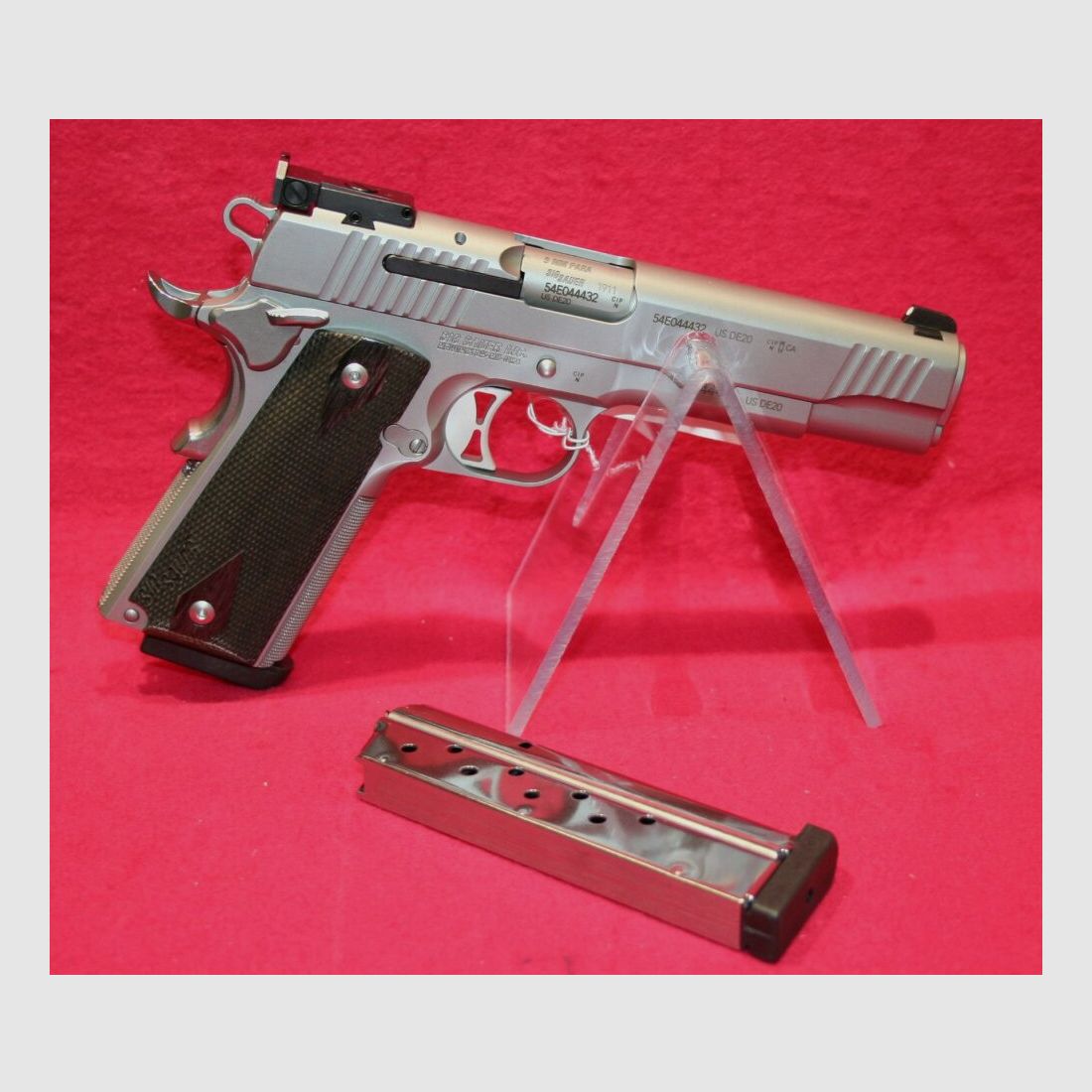 SigSauer Modèle 1911, image 3 sur 3