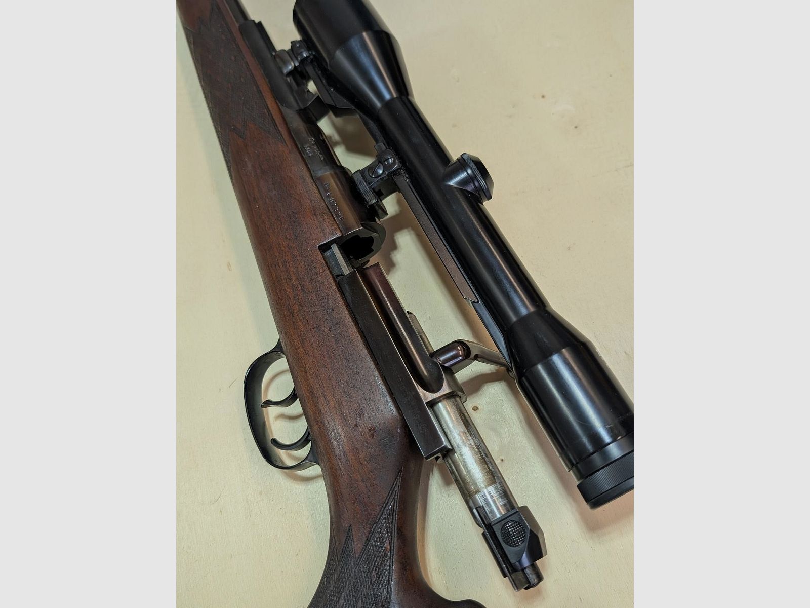 Mauser C66. Herhaler in het kaliber 7x64 met richtkijker