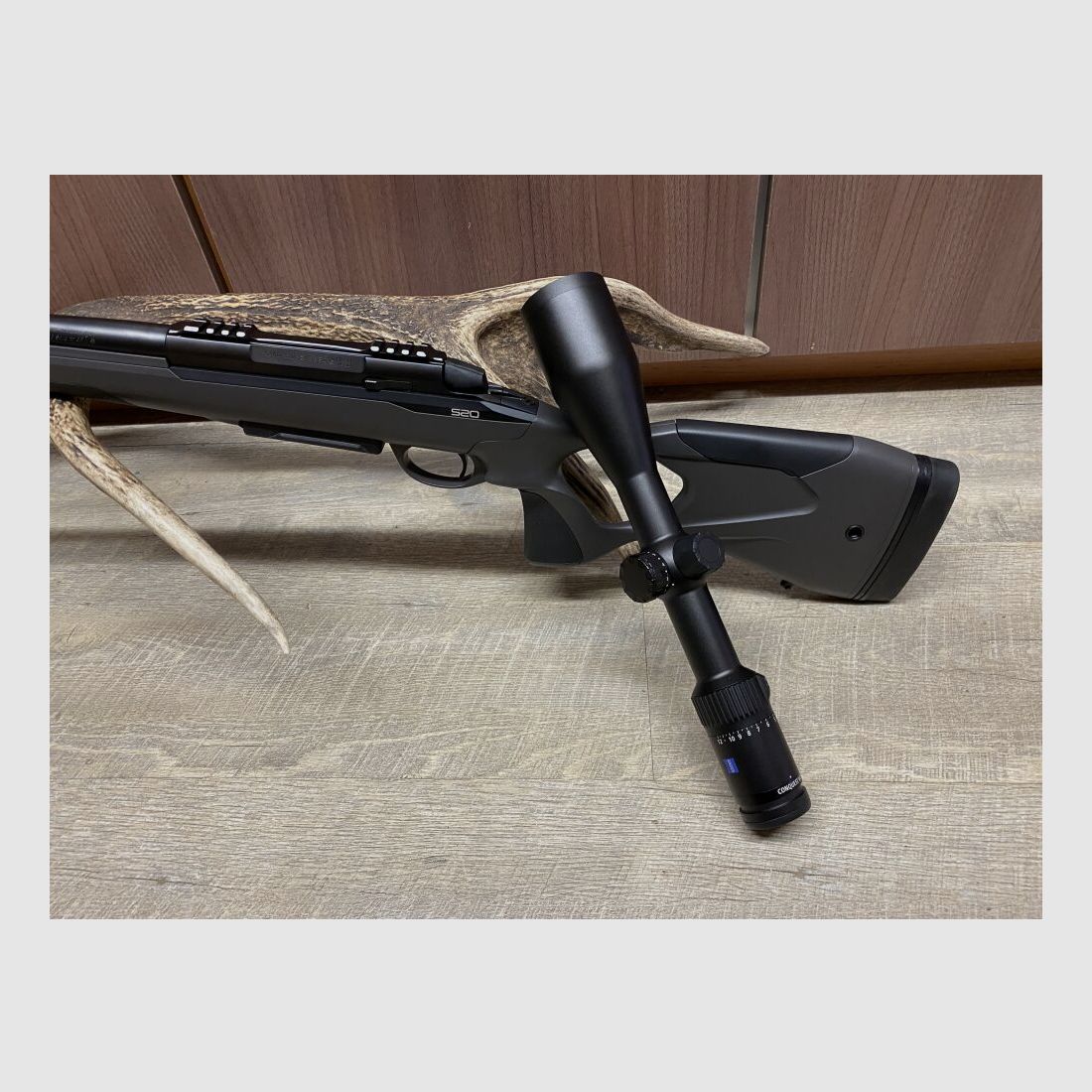 Sako S20, avec Zeiss Conquest V4 3-12x56, sans rail