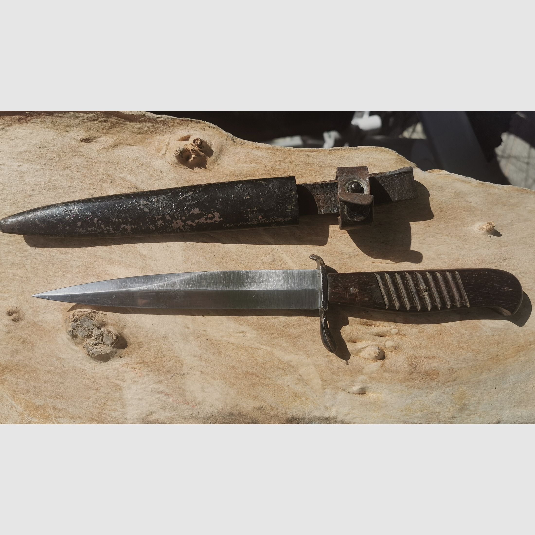 Antiguo cuchillo de trinchera alemán, no tengo idea