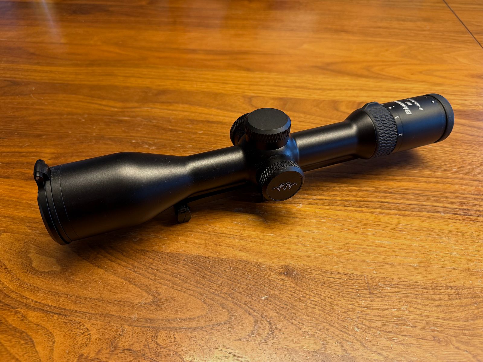 Blaser B2 2-12x50 iC Zielfernrohr mit Schiene & Sattelmontage