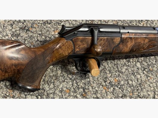 Blaser R93 Luxus .243Win. 52cm Lauf mit Roedale Delta Pro X Schalldämpfer