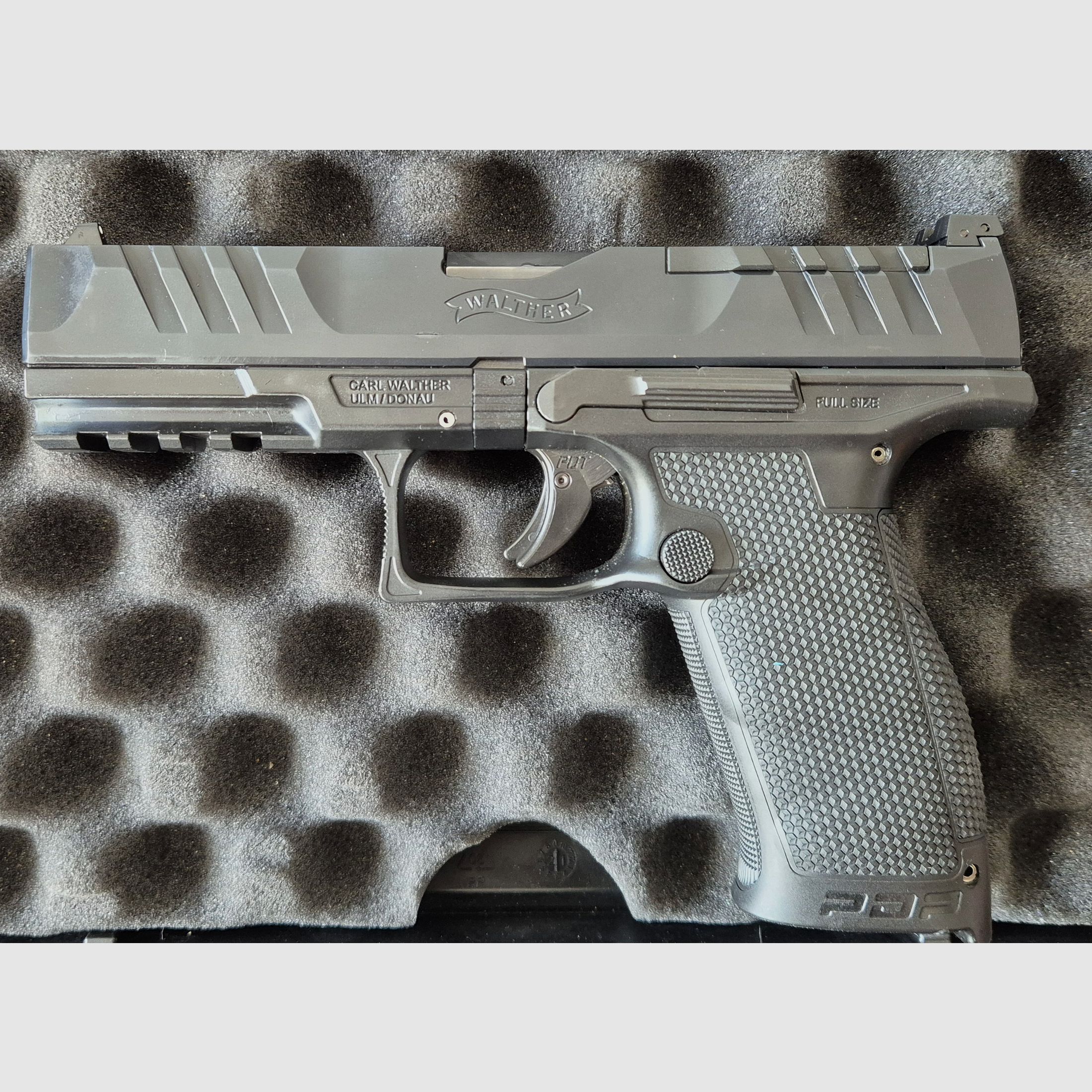 WALTHER PDP 4.5 OR WRAZ Z PODPARCIEM STOCK i wieloma akcesoriami, zdjęcie 1 z 12