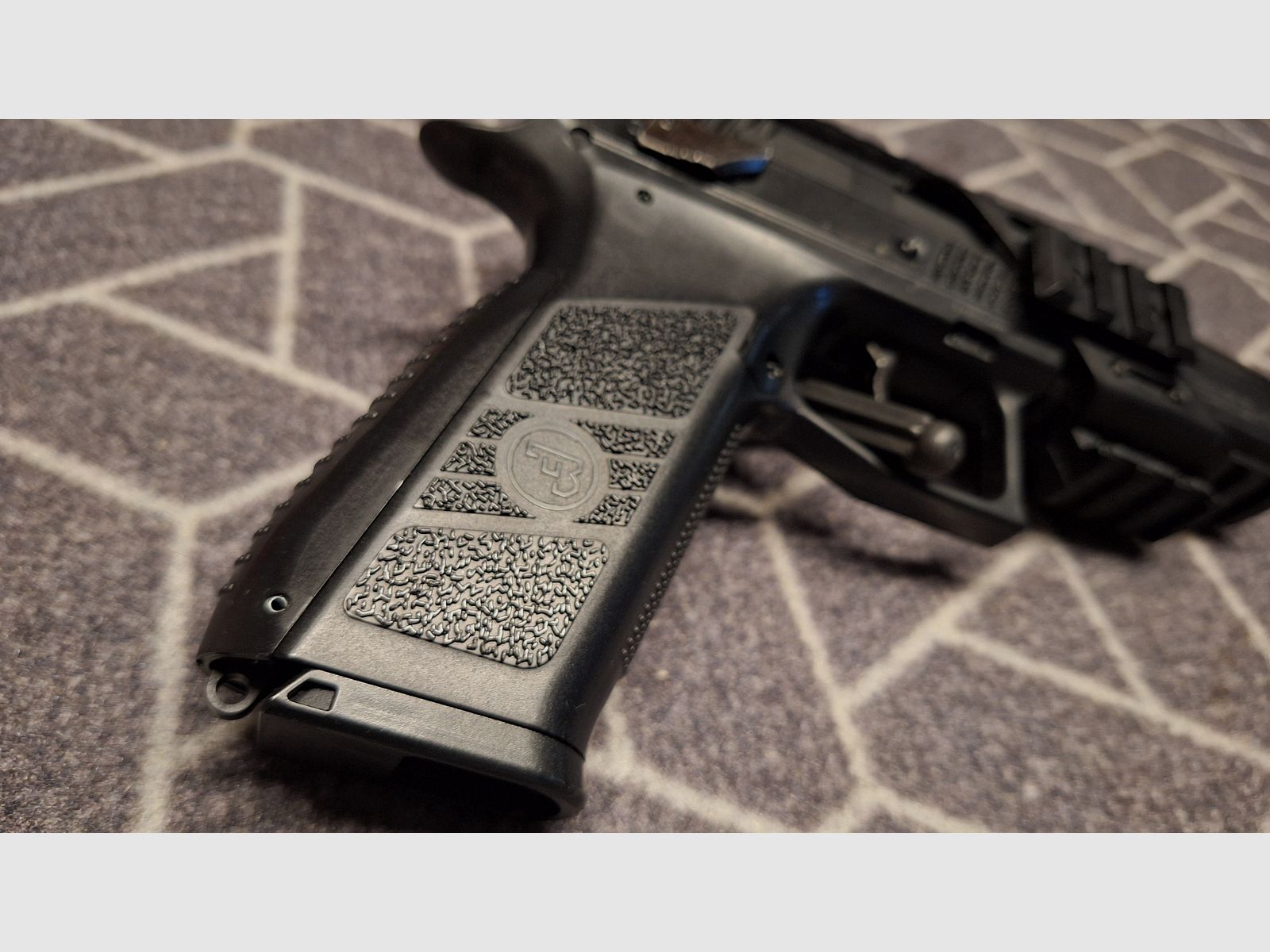CZ P-09 Duty 4,5 mm Diabolo/Stahl BB Co2-Pistole Blow Back, Bild 3 von 12