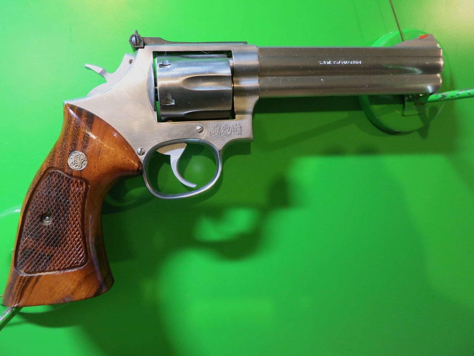 Revolver, SMITH&WESSON, Mod. 686-1 , .357 Magnum, 6" Lauf,  Edelstahl-Version (stainless)    #71-