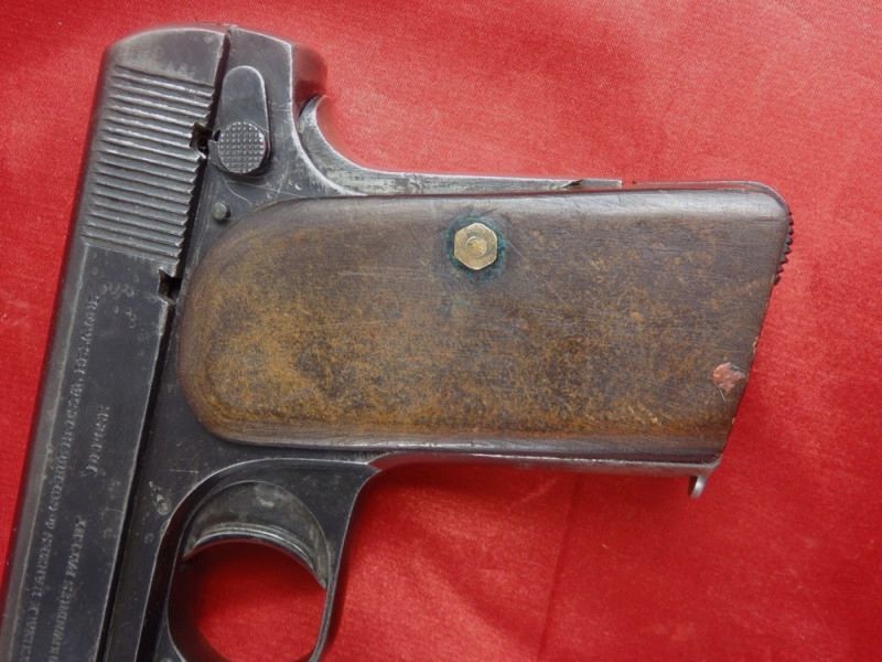 Pistolet FN 1910 [P702], zdjęcie 8 z 10