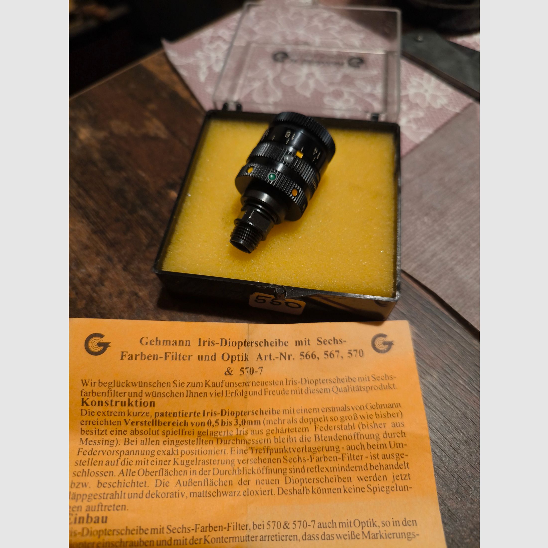 Gehmann Iris-Diopterscheibe mit Sechs-Farben-Filter und Optik