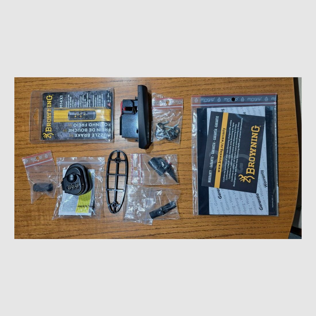 Browning Sebstladebüchse Browning BAR 4X Hunter Composite Kal. .308Win inkl. Zubehör