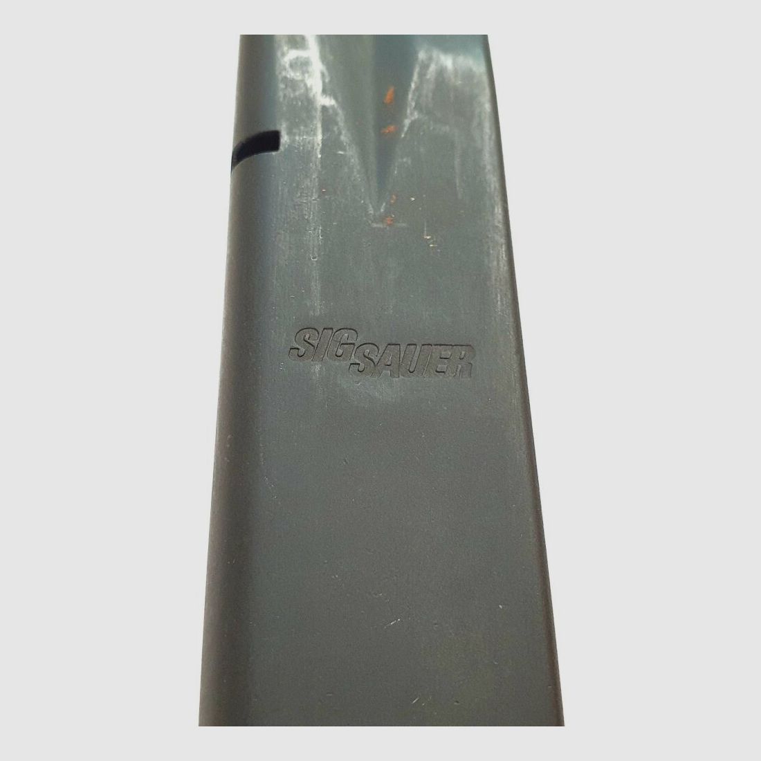 SIG SAUER magazine for pistol compatible with SIG P226, 9mm Luger, 20 rounds, used