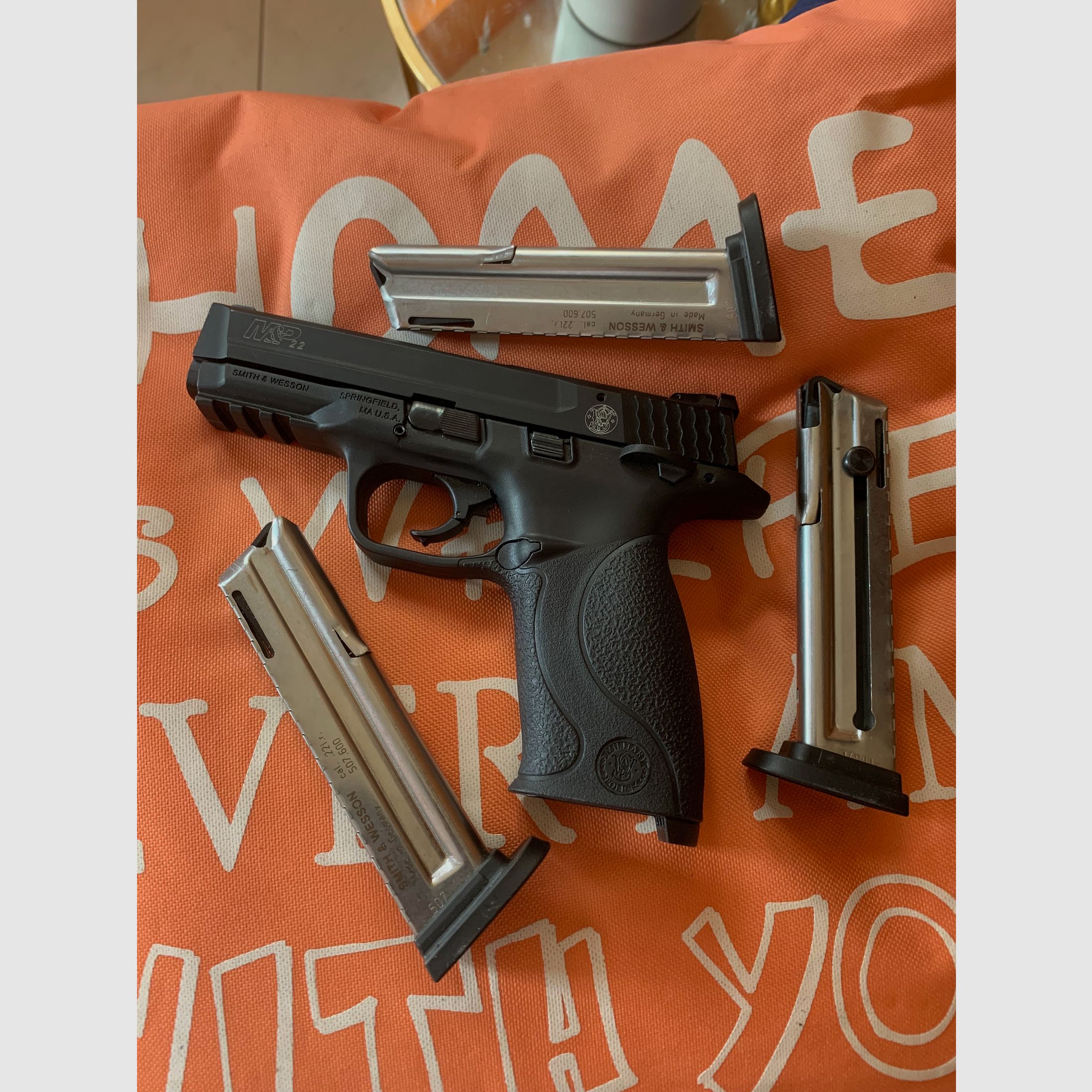 S&W MP22