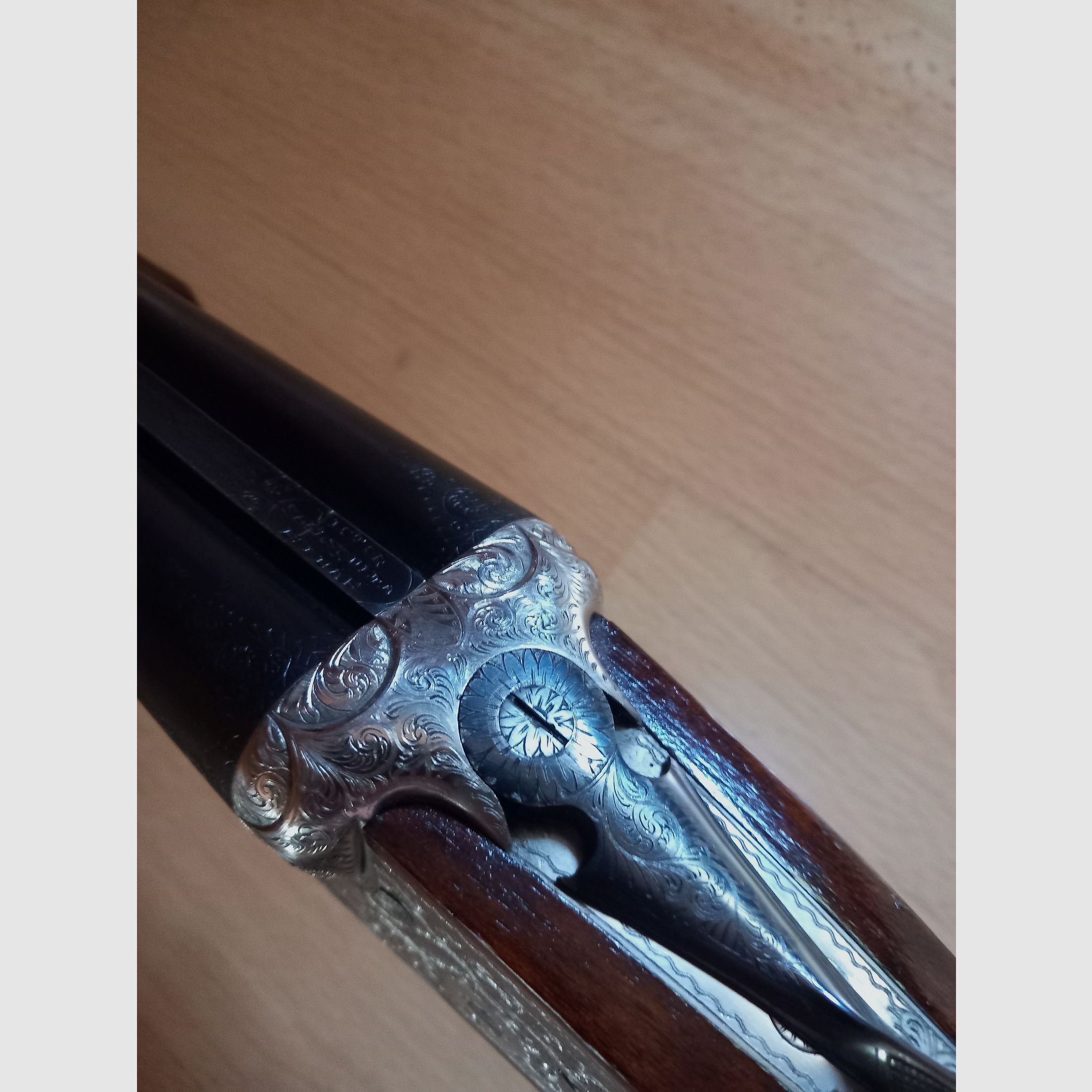 Doppelflinte Sarasqueta 12/70, englischer Schaft, Fischbauchschaft