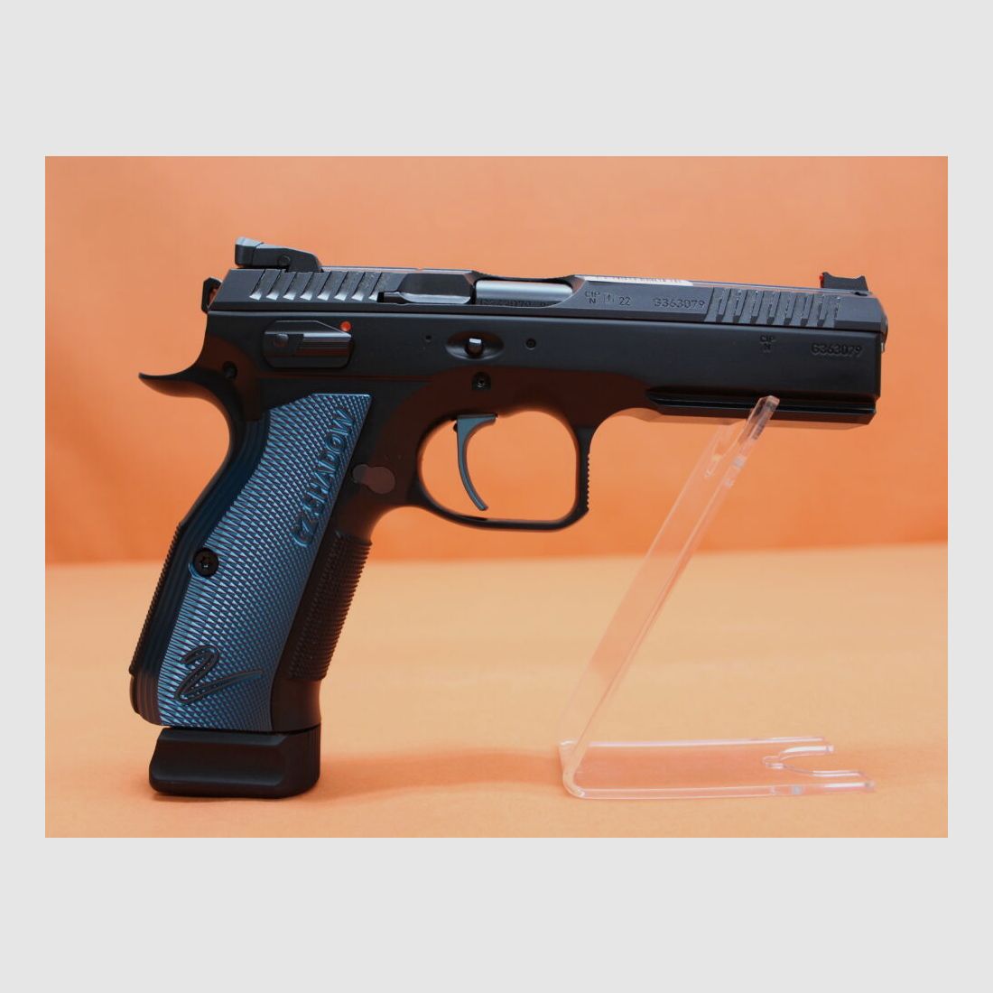 CZUB Ha.Pistole 9mmLuger CZUB SHADOW2 Black Poly SA-Abzug/Fiber-Leuchtkorn/3 Magazine (9mmPara/9x19)CZ75