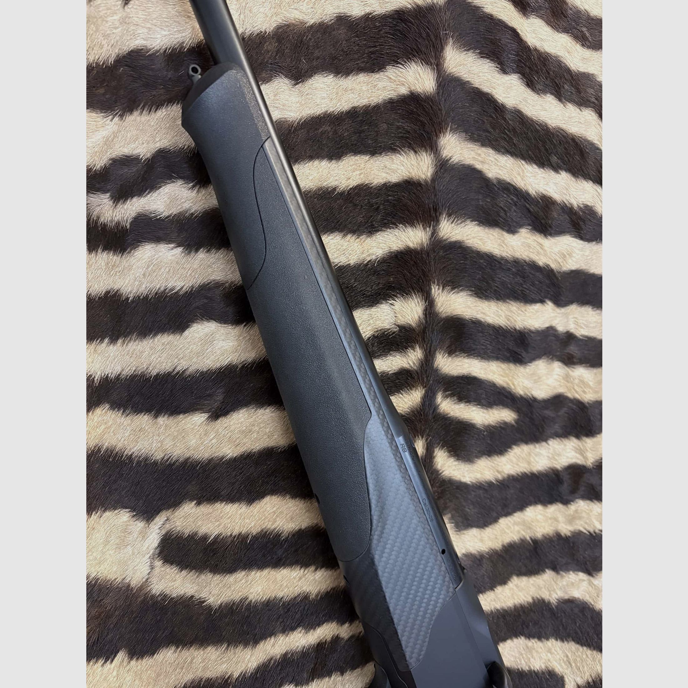 Blaser R8 Ultimate Carbone mit verstellbarem Schaft für Linkshänder Kal.30-06 ca.58cm gewinde, Bild 5 von 11