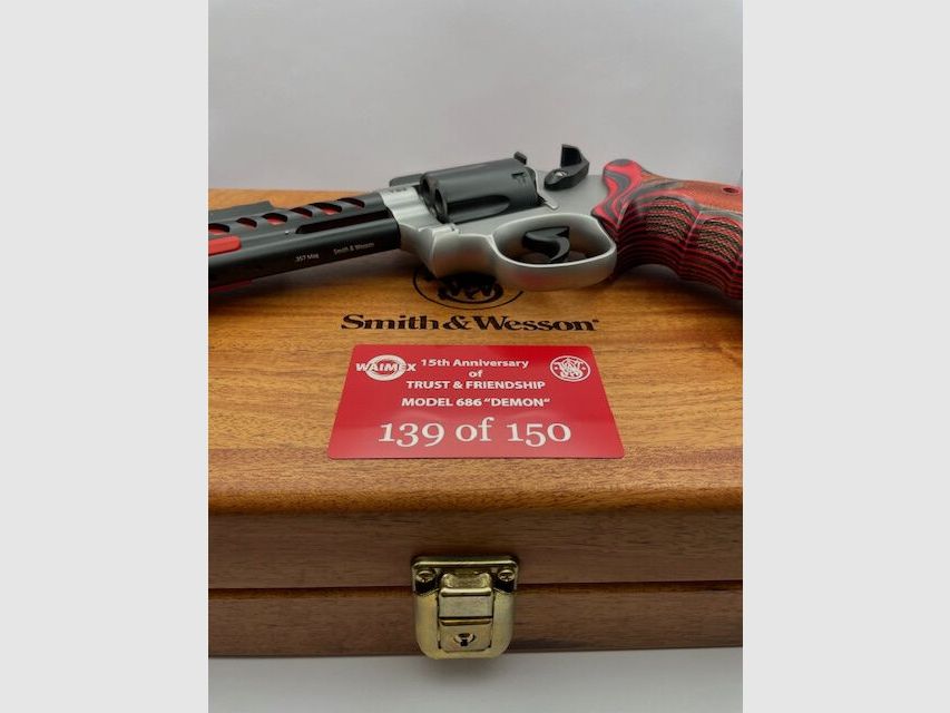 Smith & Wesson S&W 686 Demon Limited Edition (139 of 150)