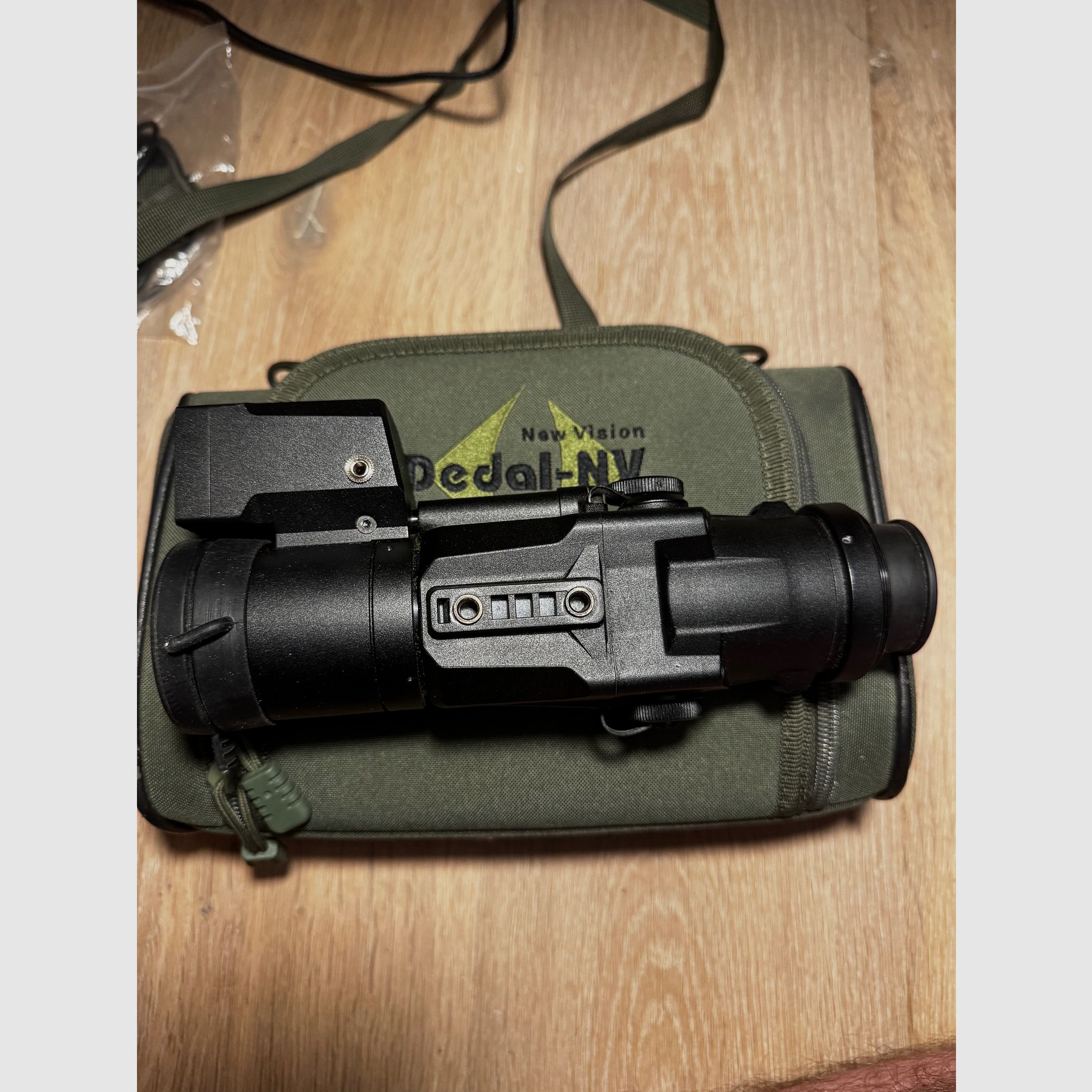 Dedal 380 T2 Quest LRF warmtebeeld voorzetapparaat