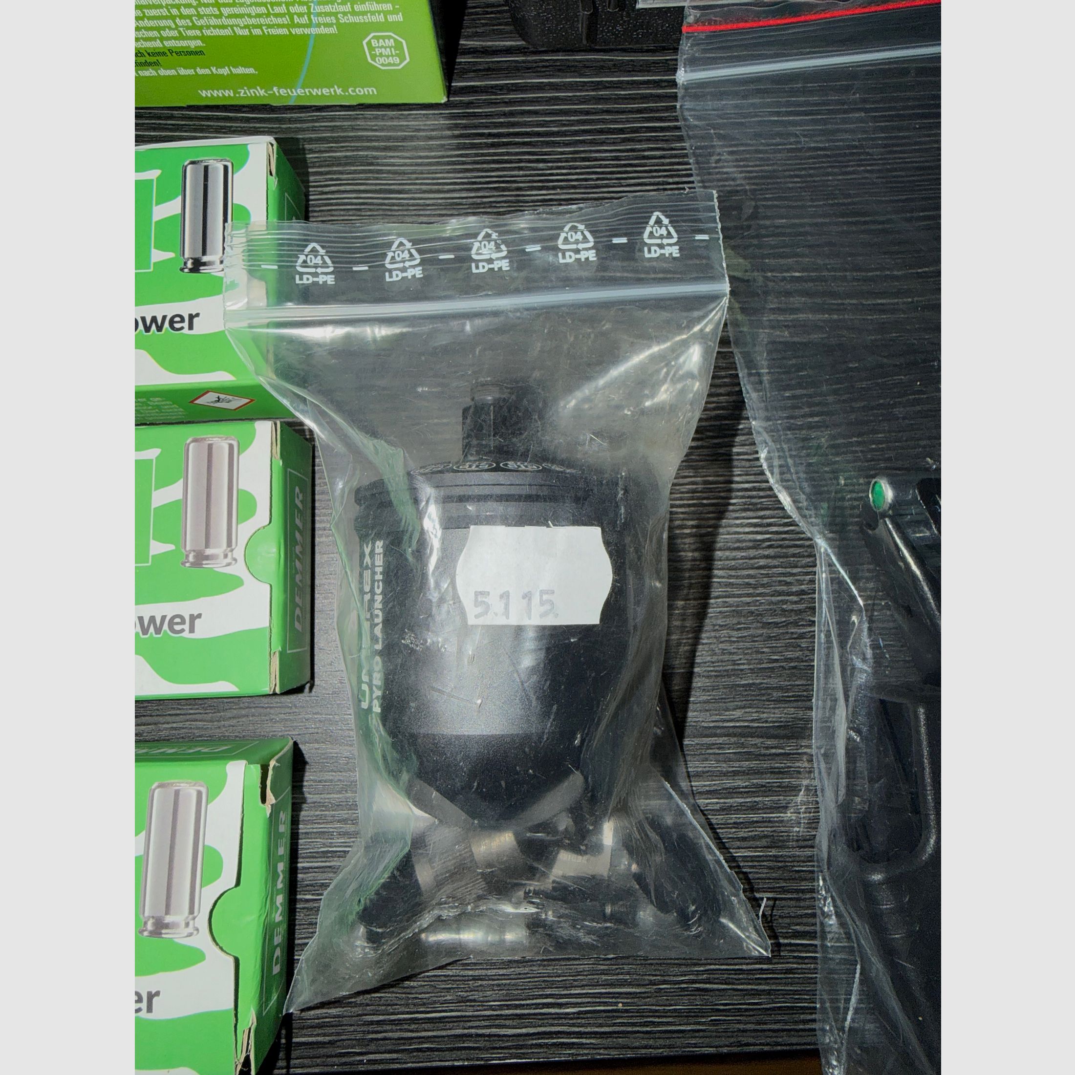 918-P blank firing pistol chrome 9mm incl. accessories