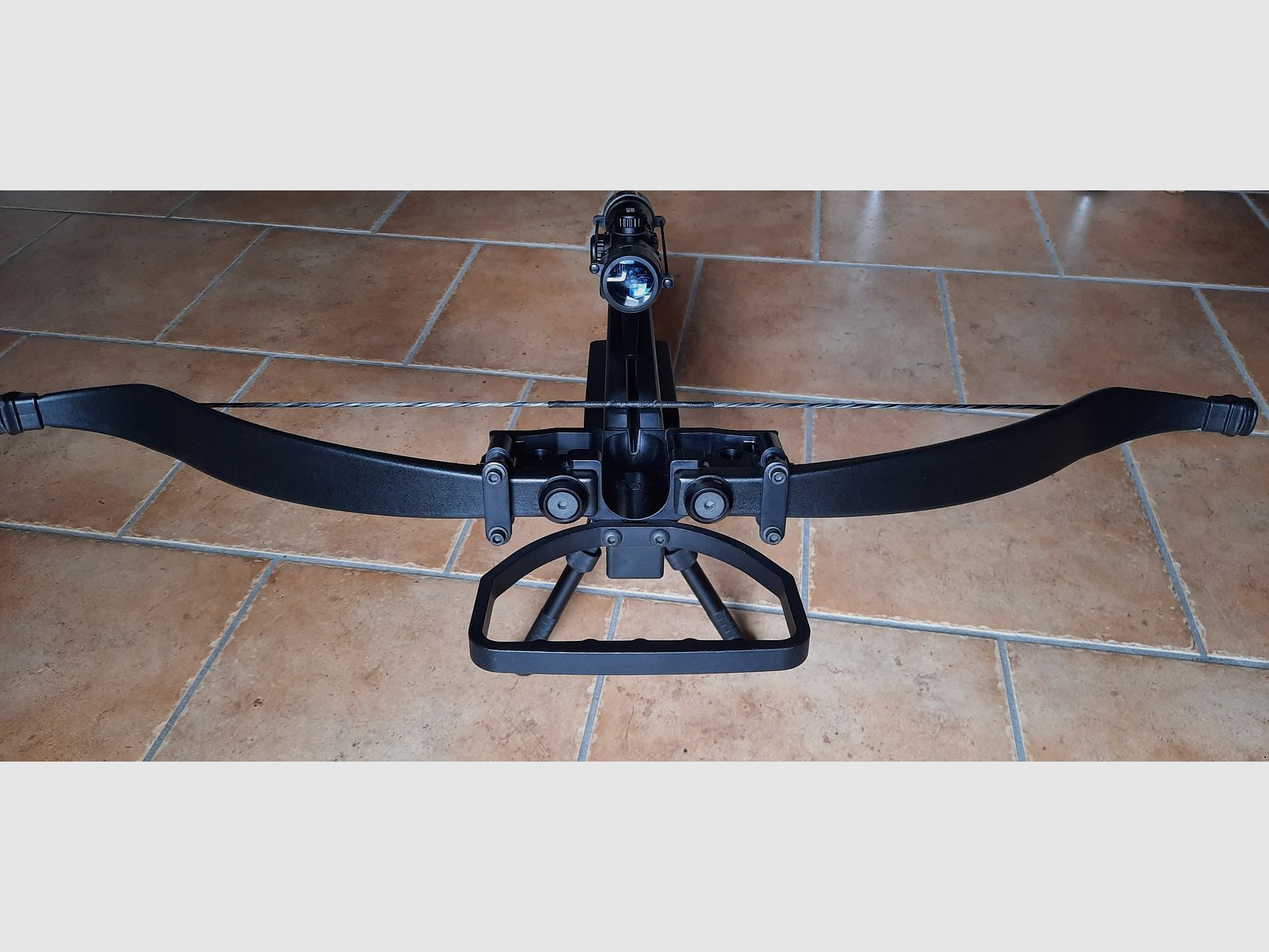 Excalibur XLT 2.0 with 200 lbs Matrix limbs, new, image 7 of 7
