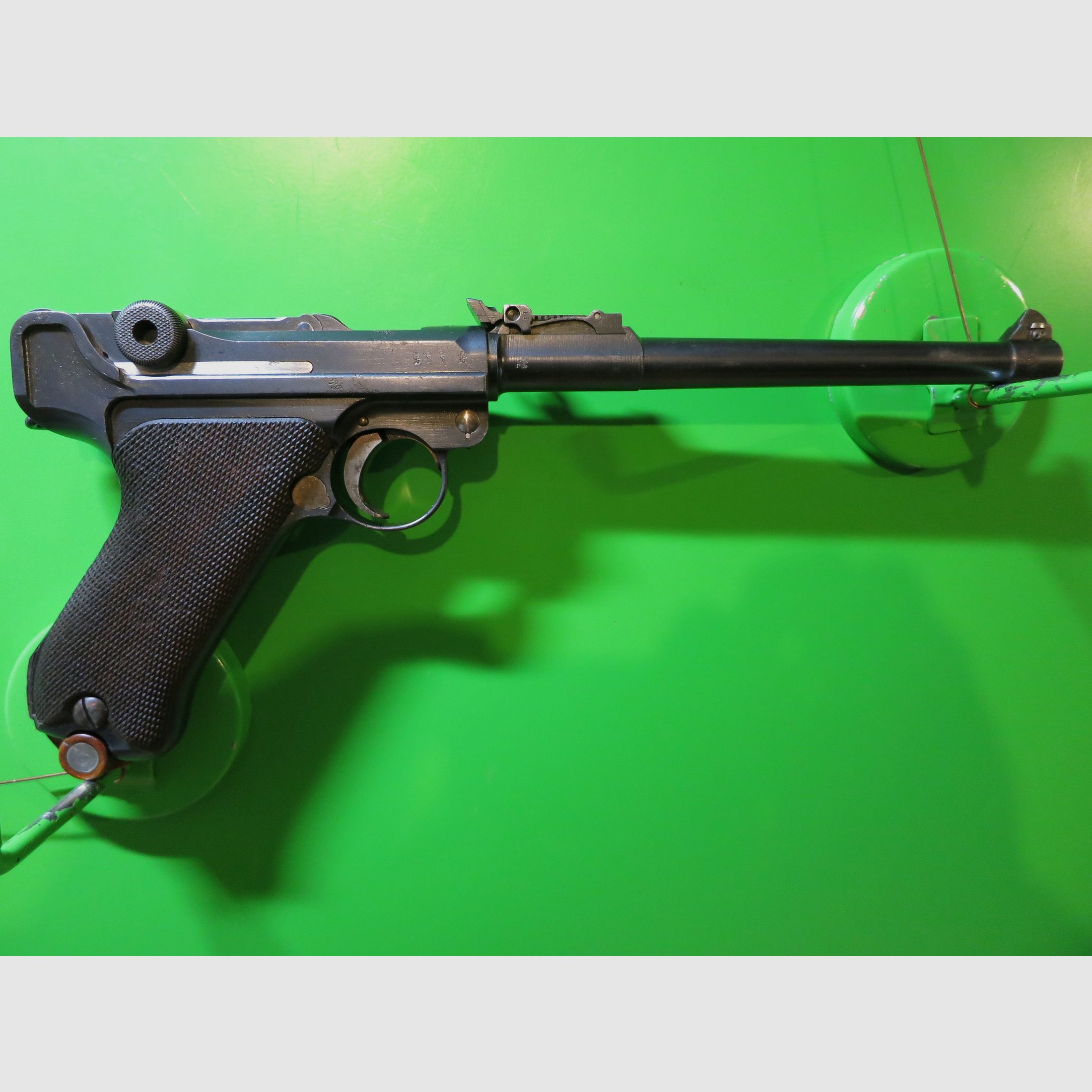 Deutsche Waffen- und Munitionsfabriken (DWM) 1915 , lange Pistole 08 P08, Ari P08 (Artillerie), 9 mm Luger     #61-, Bild 1 von 16