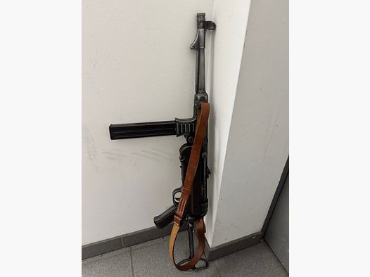 Legends MP40 CO2 Maschinenpistole Kal. 4,5mm BB German Legacy Edition