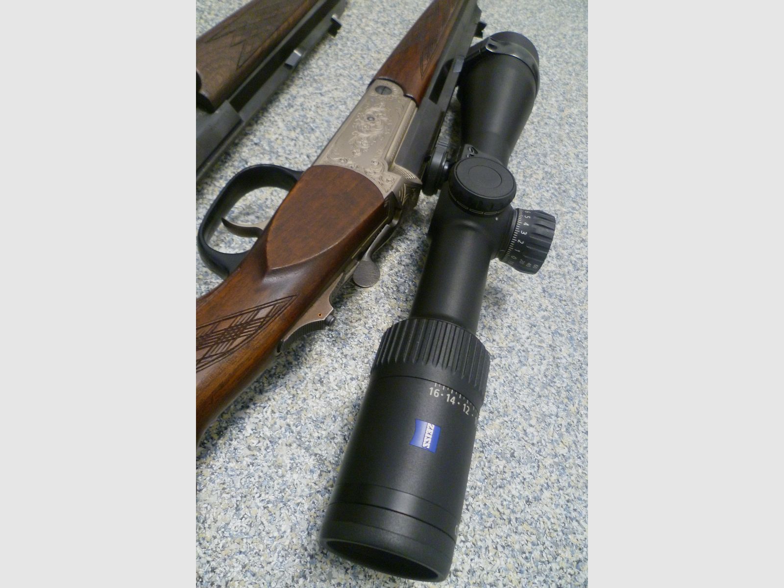 Blaser Kipplaufbüchse K770 5,6x50R Magnum mit Austauschlauf K77 8x68S