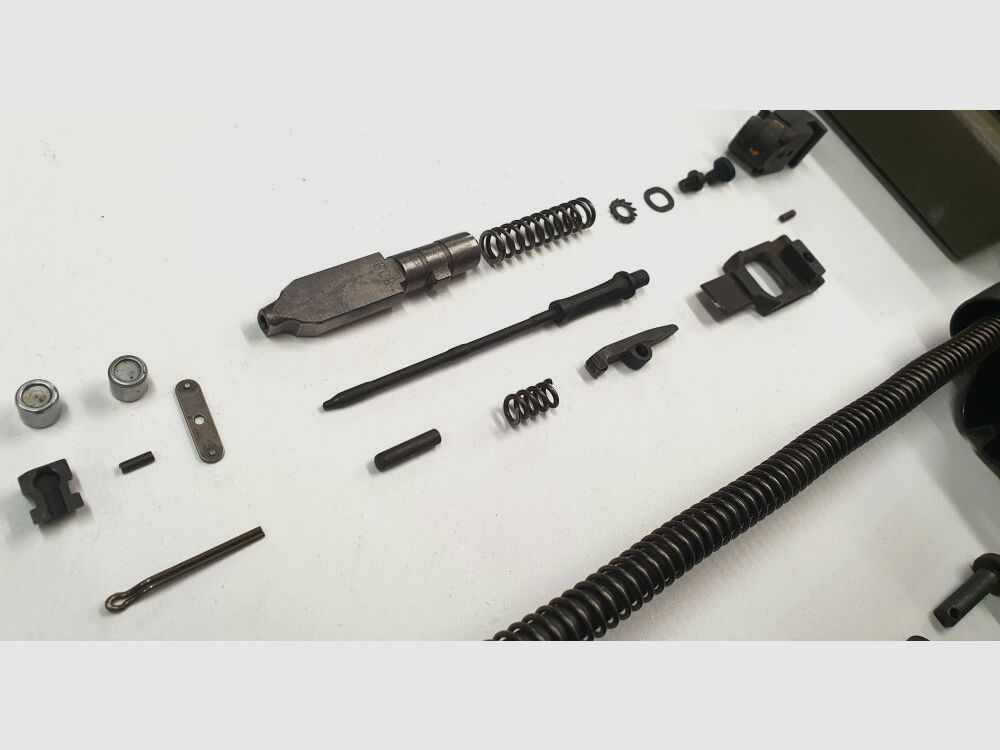 H&K Heckler und Koch GmbH Oberndorf Freier Teilesatz original HK G3 NATO Heckler & Koch inkl. Trapezvorderschaft Olivgrün
