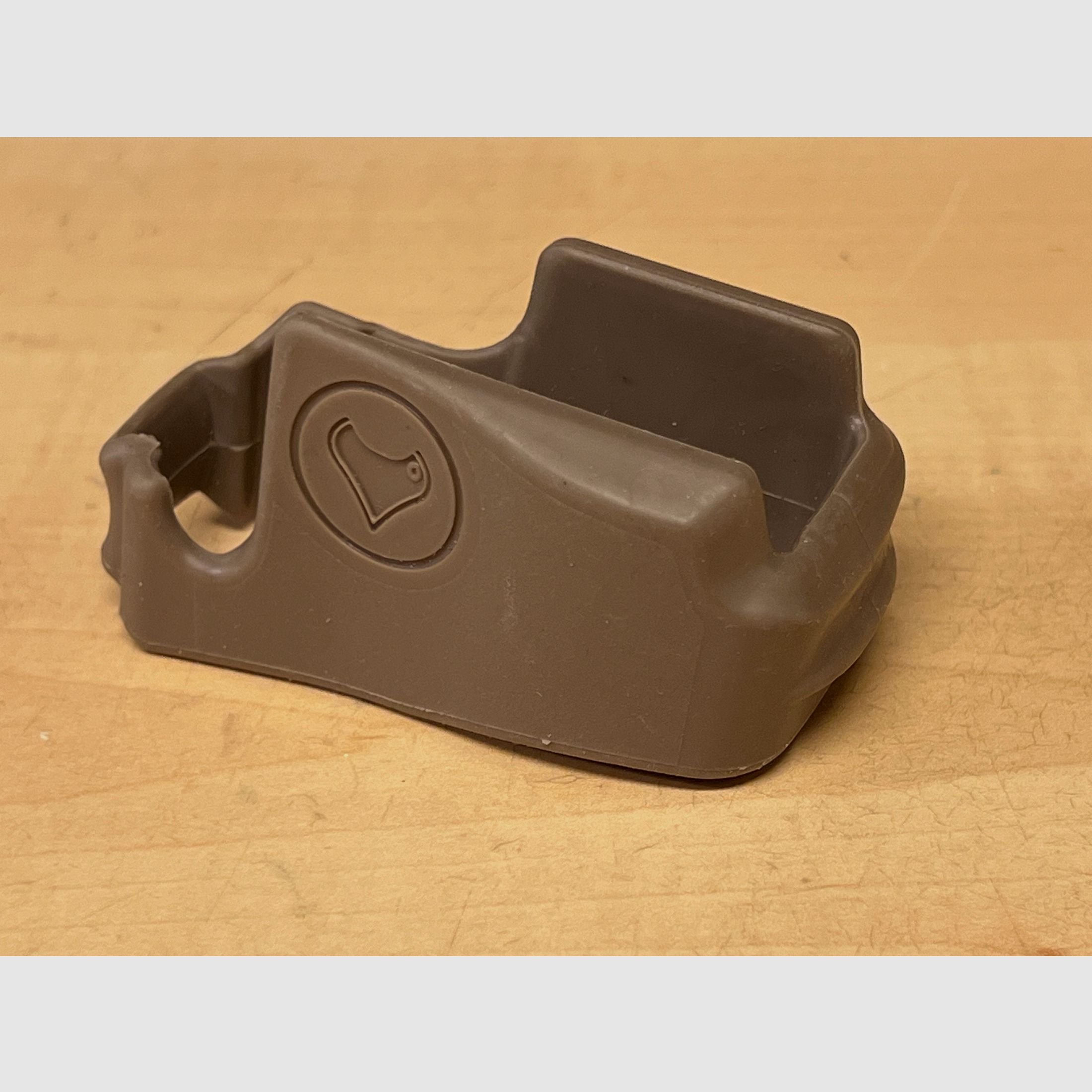 Magwell in gomma adattivo per M4 in TAN