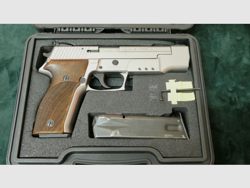 SIG Sauer Mod. P226S, Kal. 9mmLuger, top Zustand!!