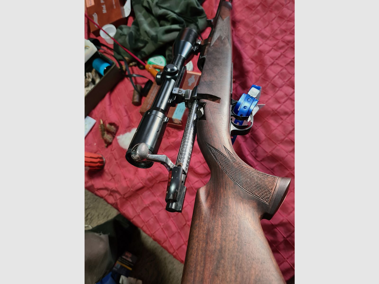Kat.C Repetitiegeweer 8x68S Heym