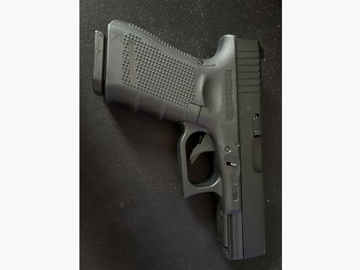 VFC Glock 19 Gen. 4 GBB mit Zubehör