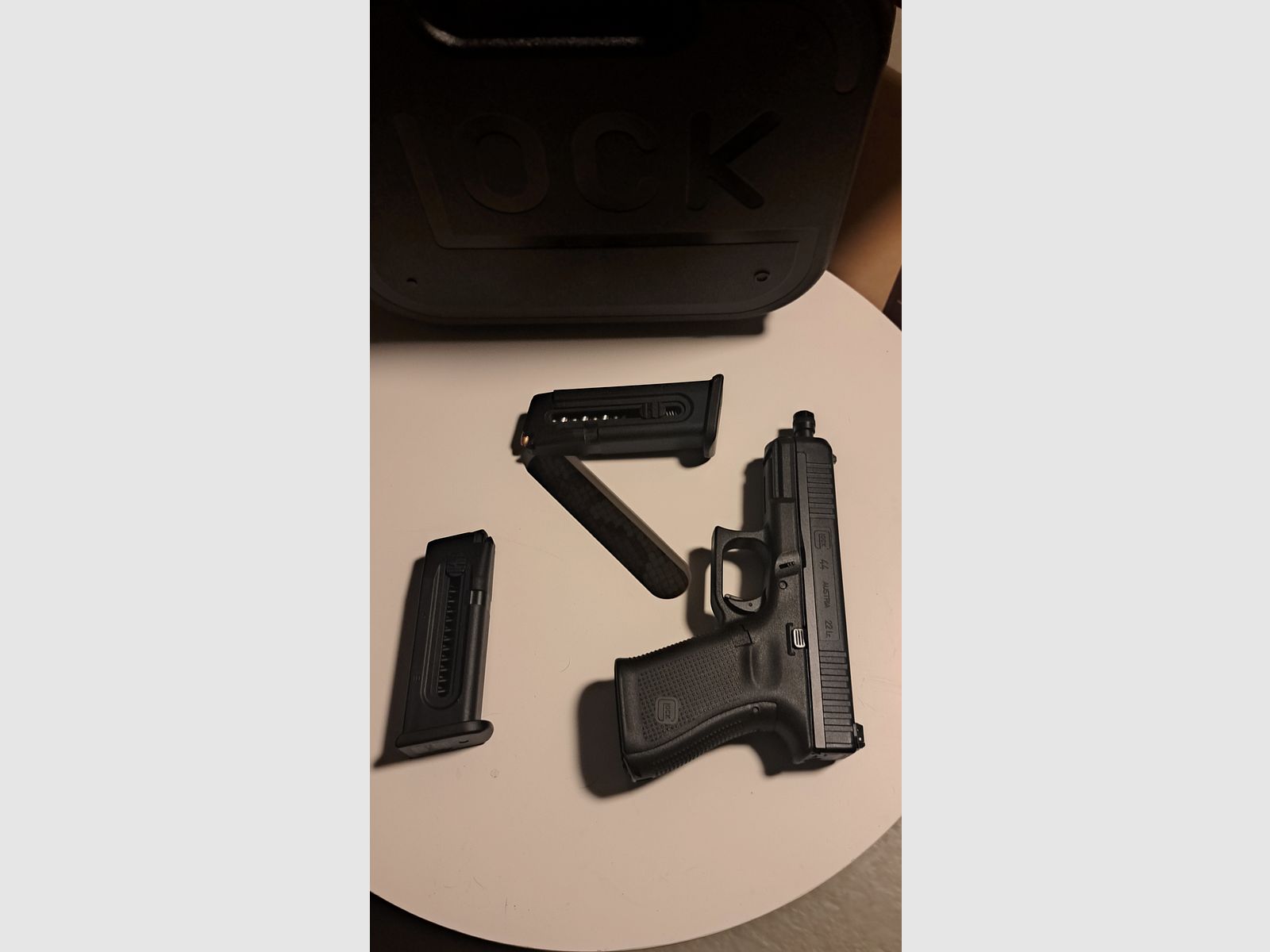 Glock 44 met schroefdraadloop