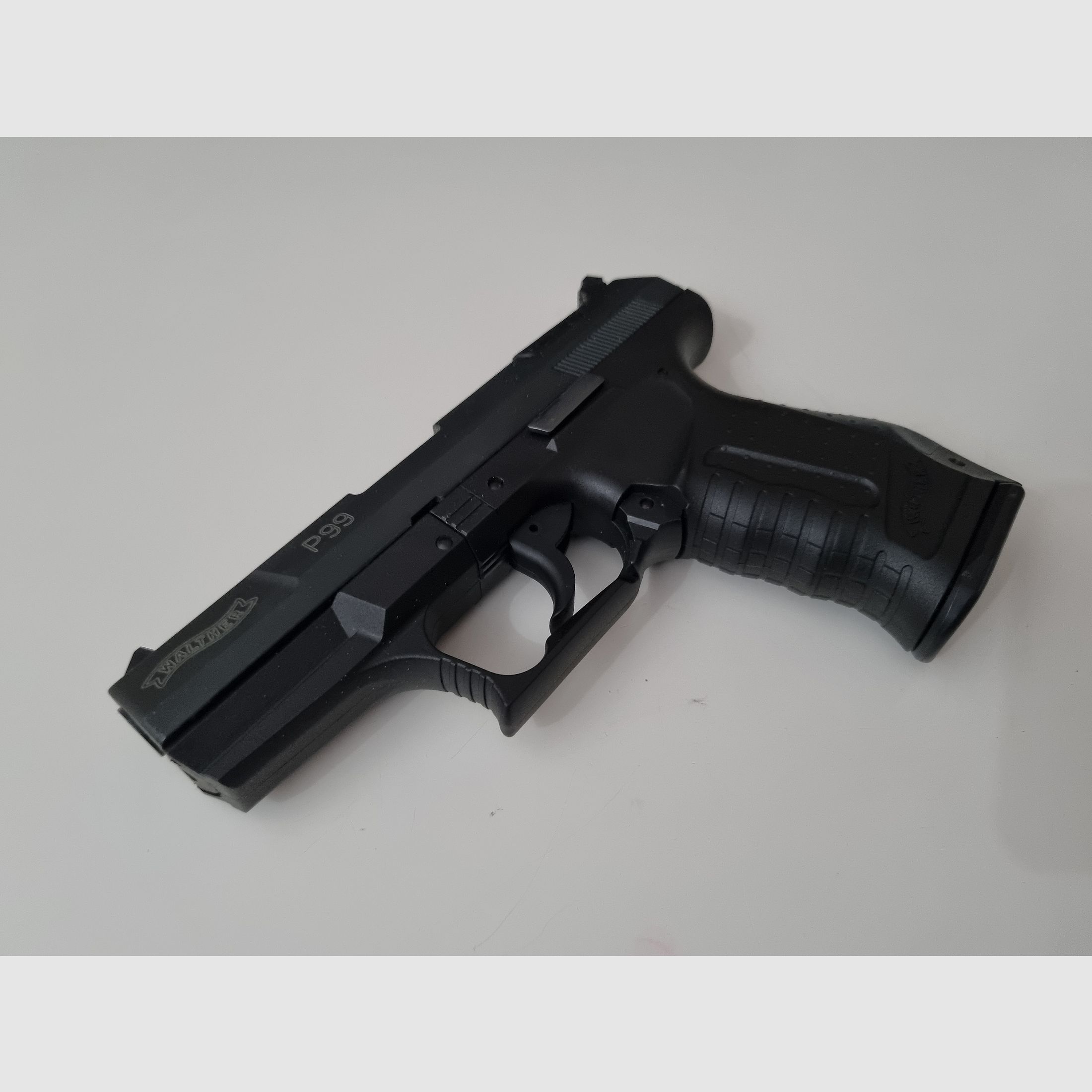 SSW Walther P99 9mm Knall