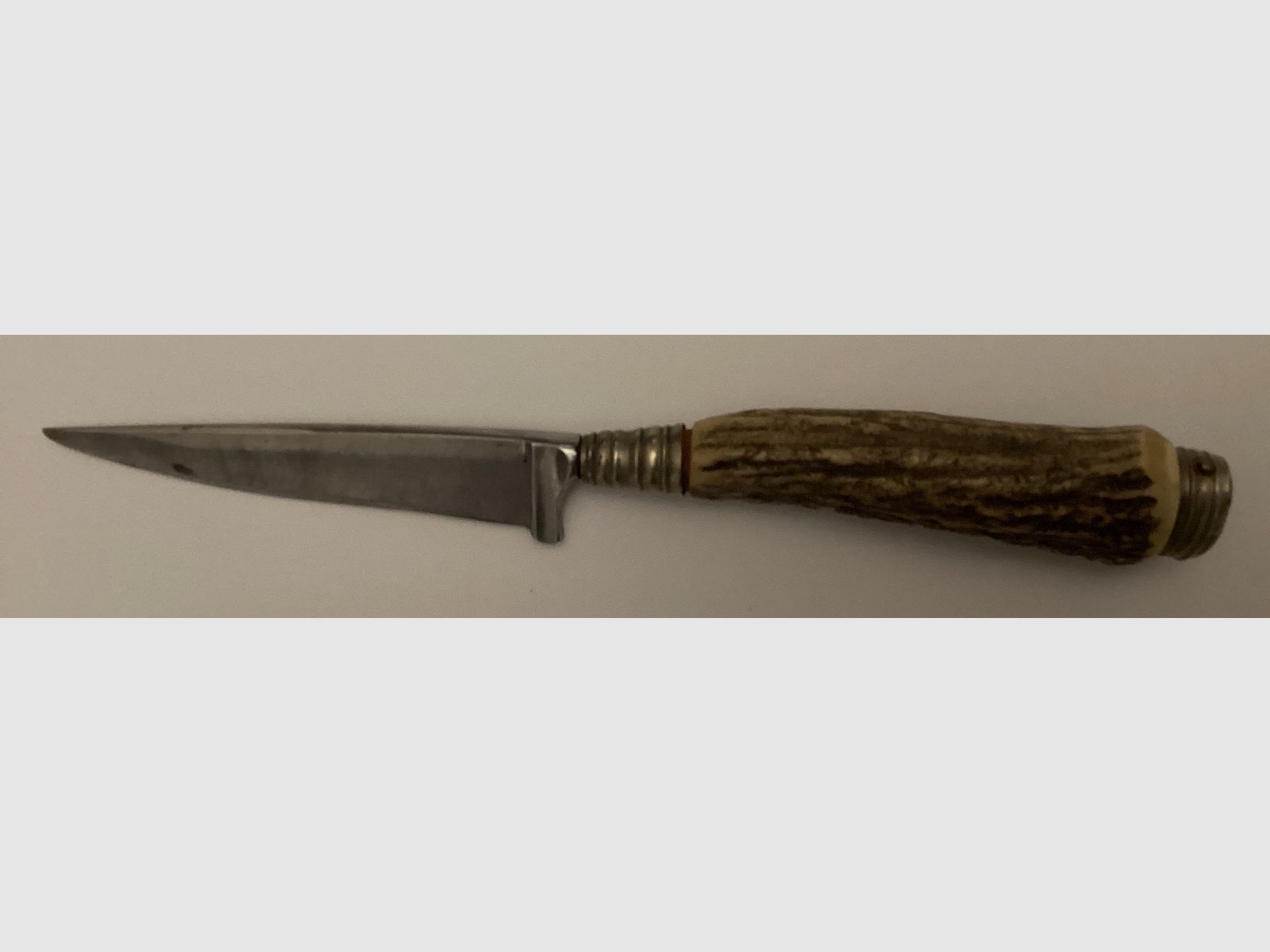 Messer mit Hirschhorngriff